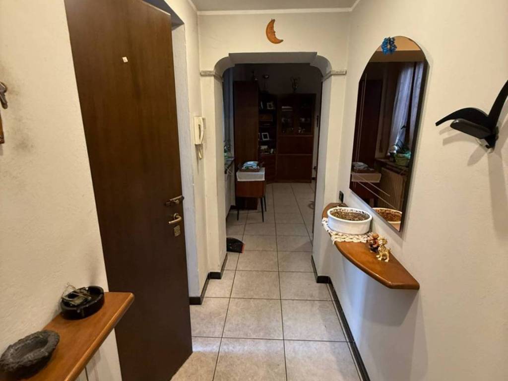 Appartamento a Solaro in via Borromeo D'Adda, 36 - Foto 4