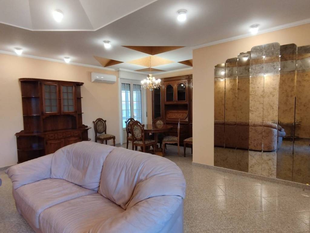 Appartamento a Siracusa in Viale Teocrito, 65 - Foto 2
