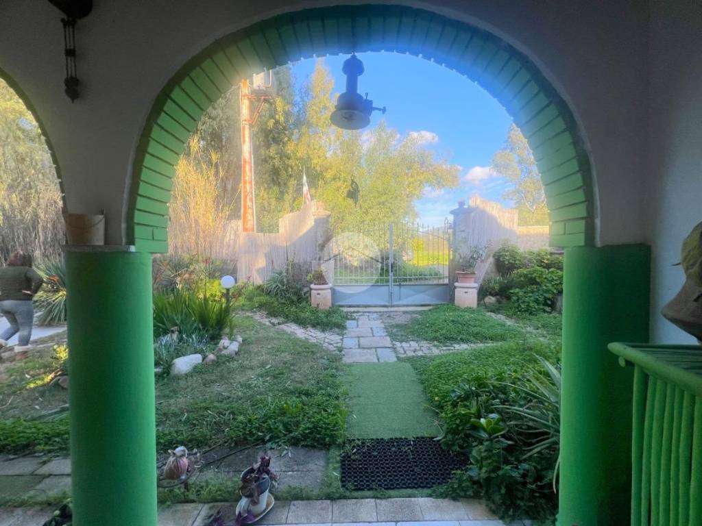 Casa indipendente a Maracalagonis in Strada Statale 125 - Foto 2