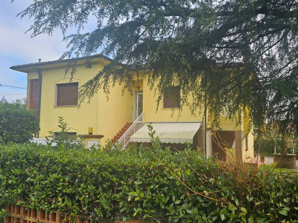 Villa a Lucca in Via delle Gavine - Foto 4