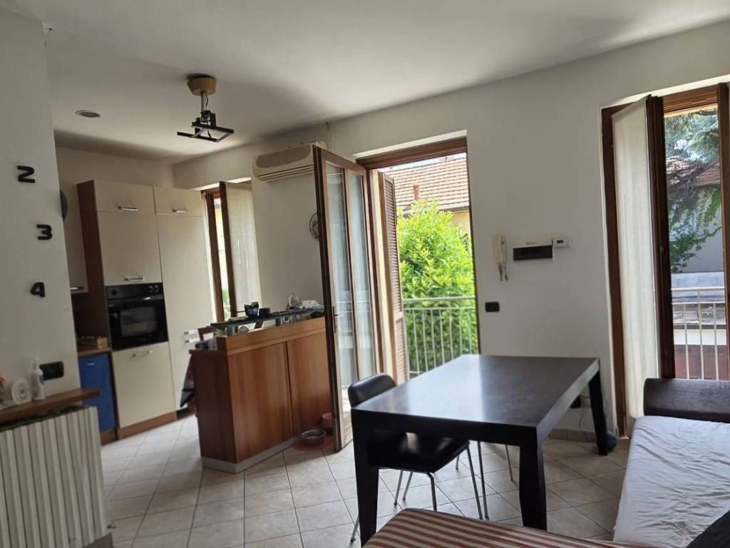 Appartamento a Cesano maderno in via Dante, 57 - Foto 2
