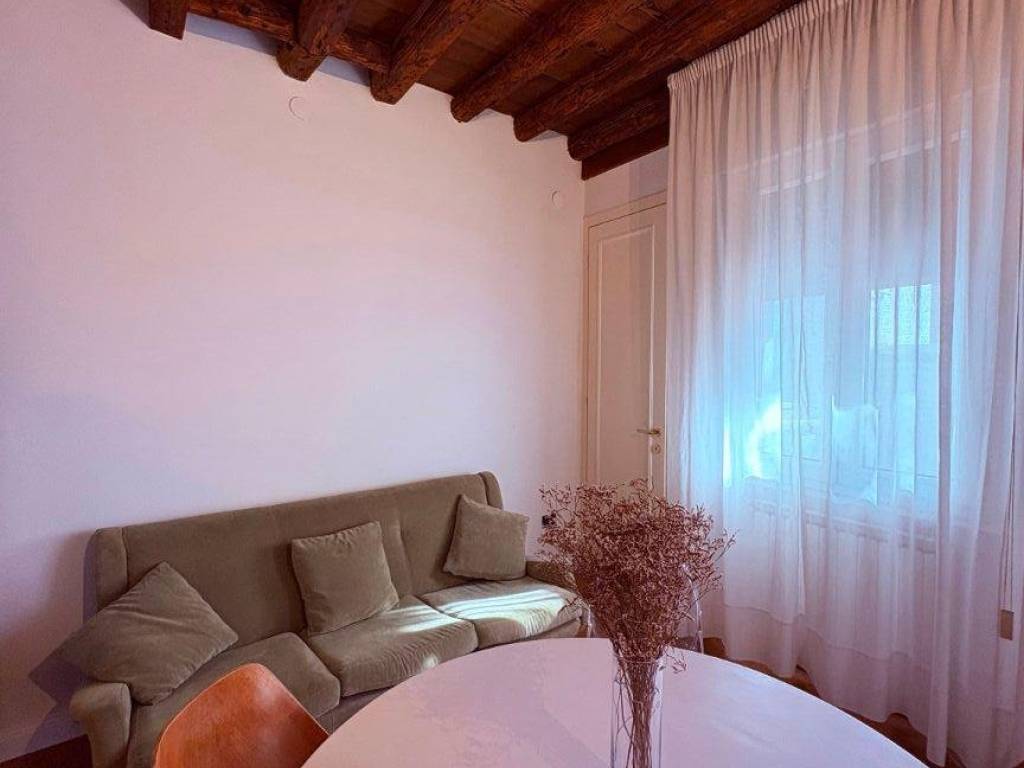 Appartamento a Padova in Via Savonarola - Foto 2