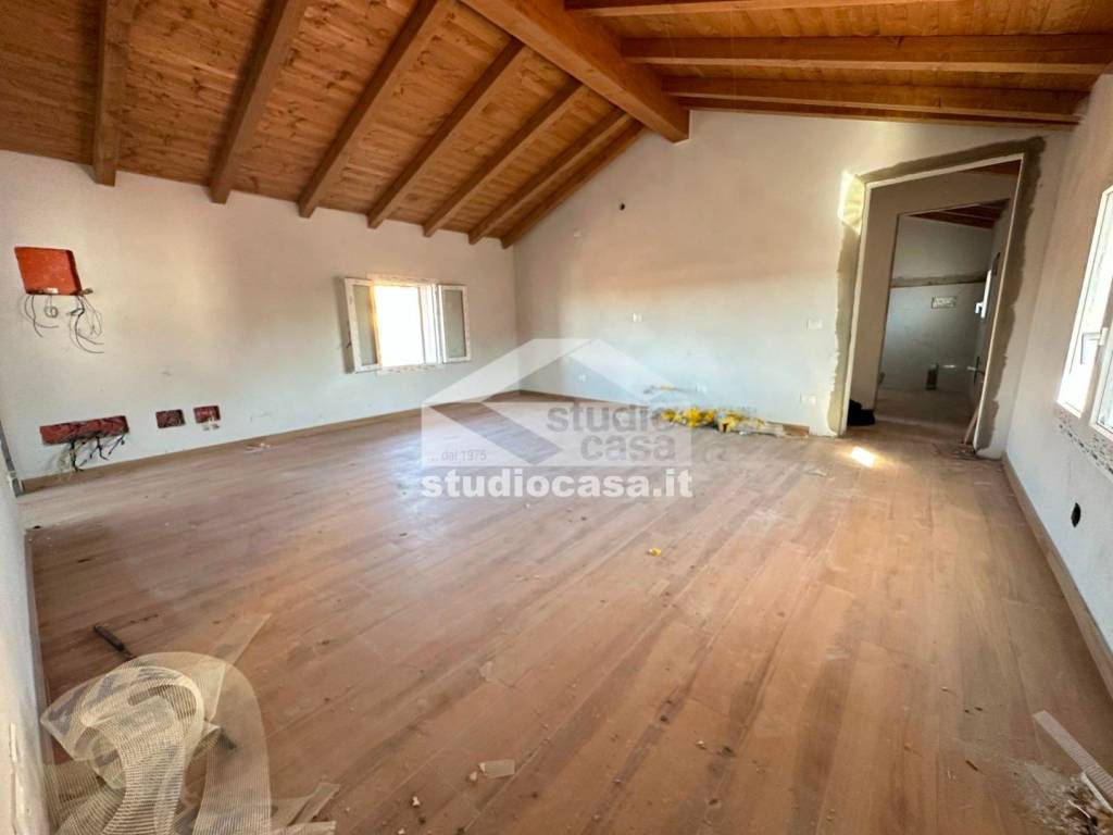 Attico / mansarda a Bagnolo cremasco - Foto 4