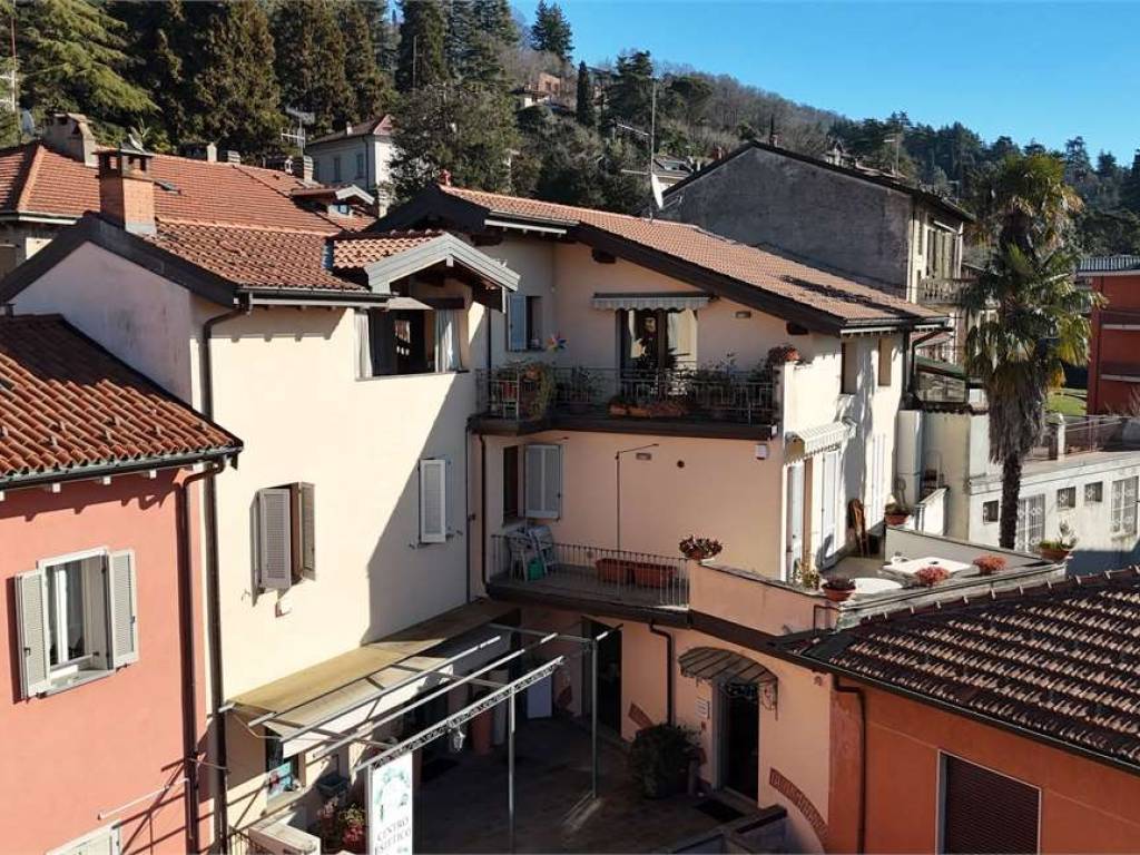 Appartamento a Gavirate in aldo mazza, 8 - Foto 4