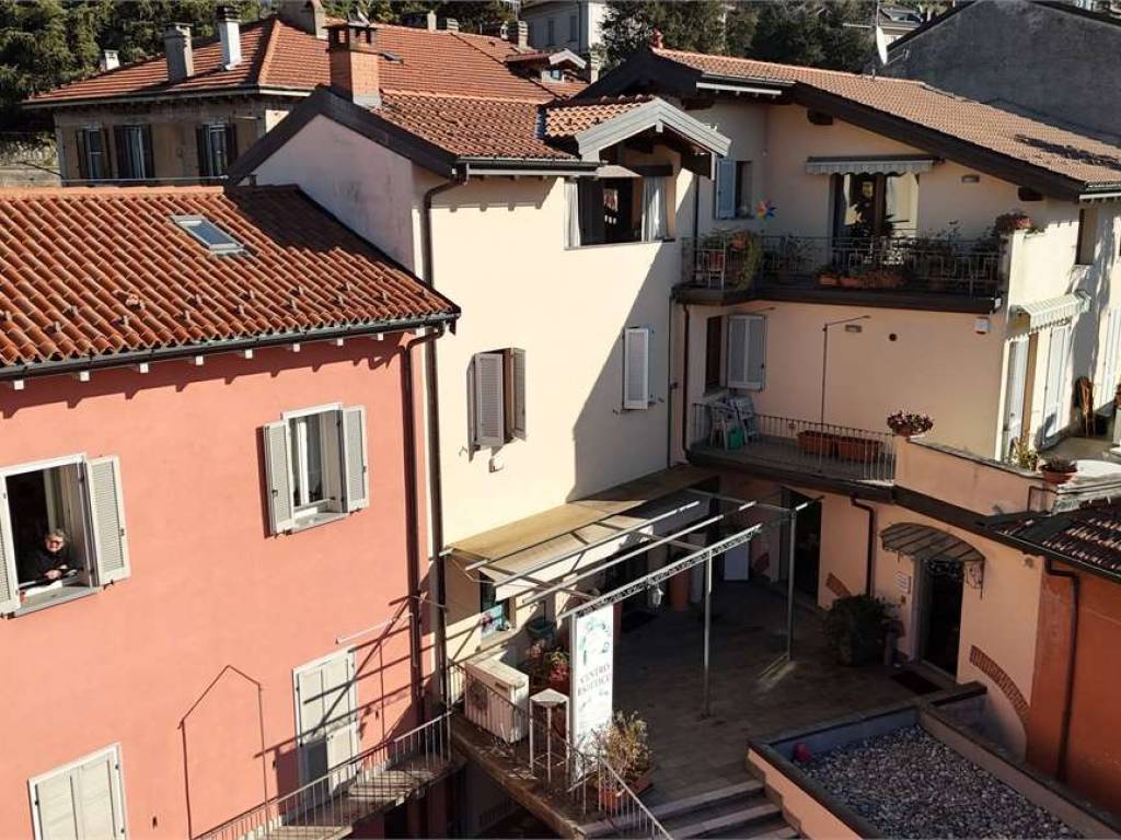 Appartamento a Gavirate in aldo mazza, 8 - Foto 5