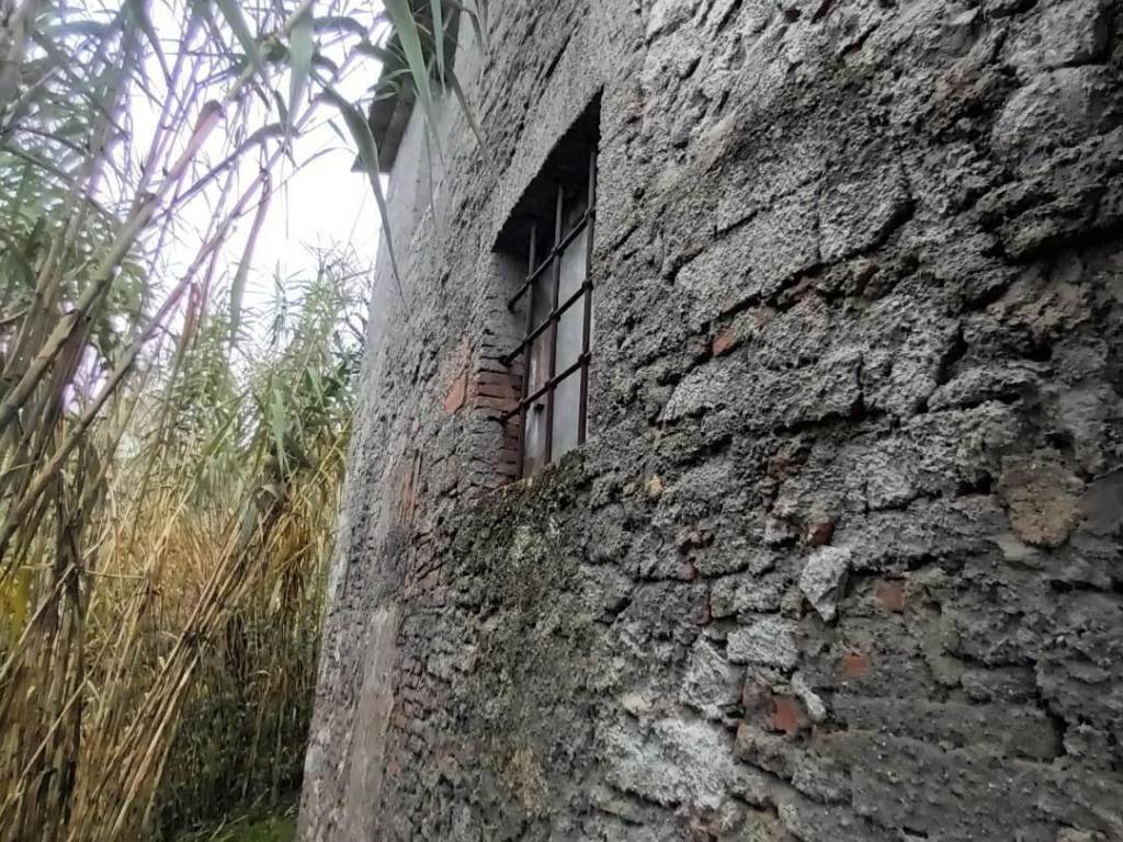 Casa indipendente a Lucca in Via Della Cappella, , 55100 - Foto 2