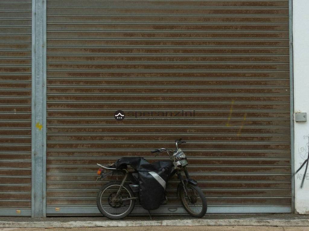 Box / garage a Fano in via roma , - Foto 4