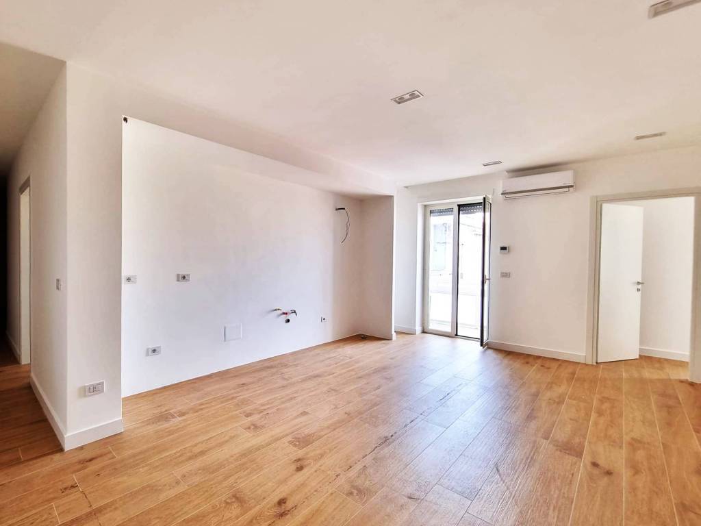 Appartamento a Napoli in Corso Arnaldo Lucci, 96 - Foto 4