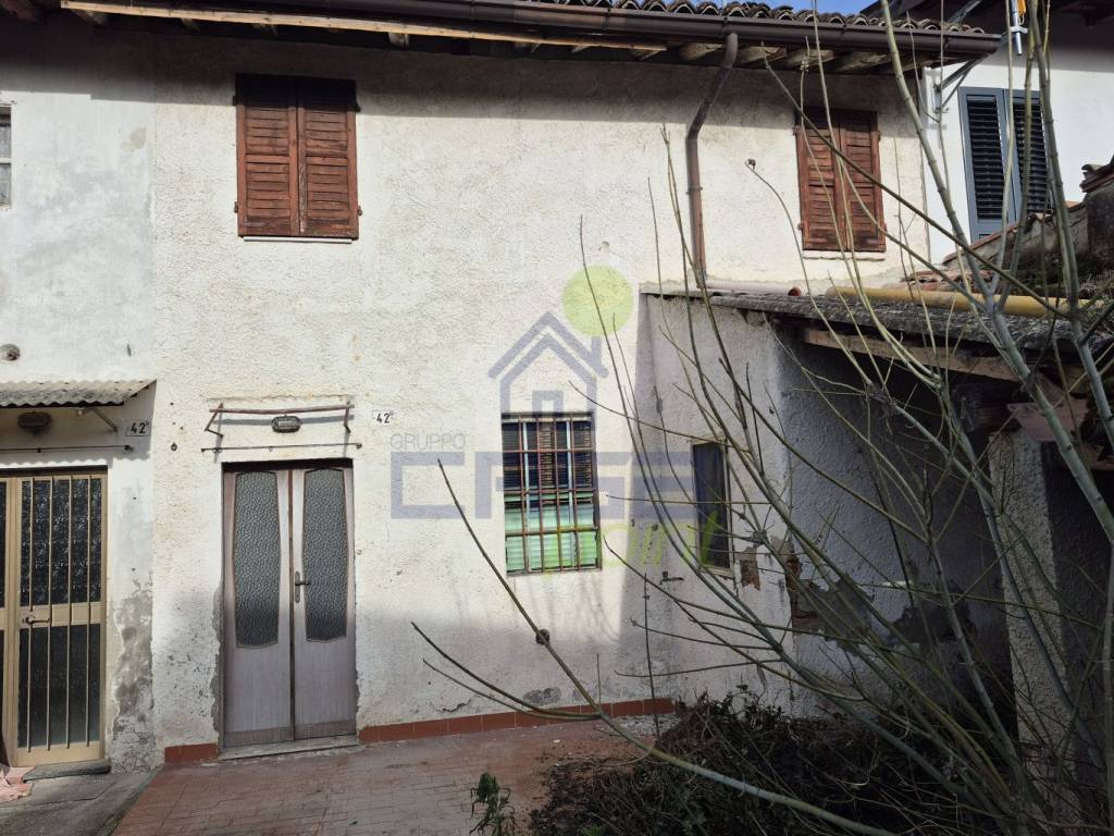 Casa indipendente a Azzanello in VIA CAIROLI 38 - Foto 2