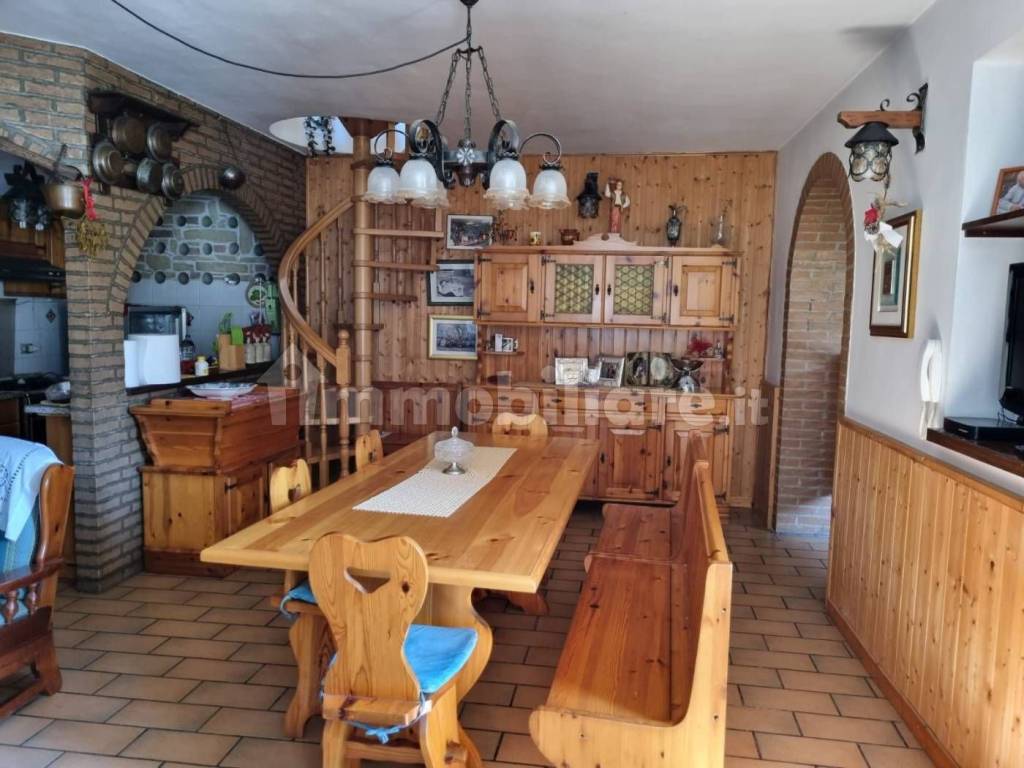 Casa indipendente a Serrapetrona in Via Villa d'Aria - Foto 5