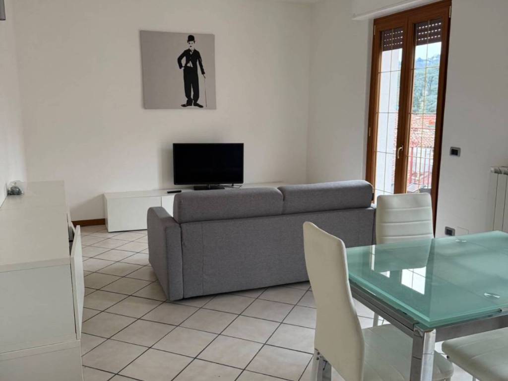 Appartamento a Como in Viale Lecco, 7 - Foto 2