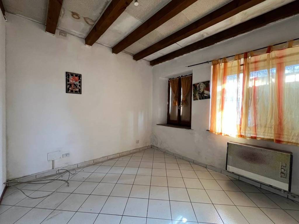 Appartamento a Castel d'ario in Piazza Garibaldi, 6 - Foto 5