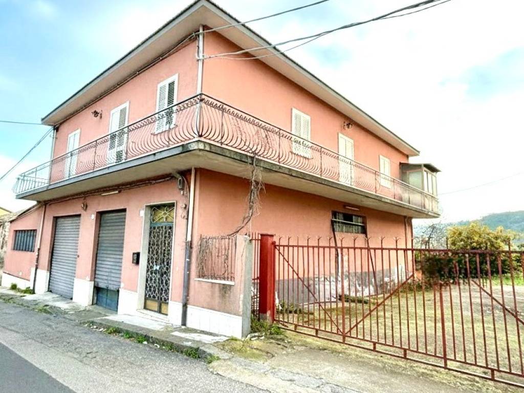 Casa indipendente a Giarre in Via Risorgimento - Foto 2