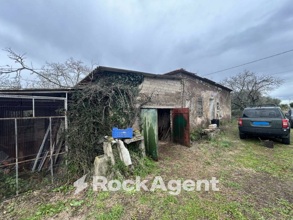 Villa a Aprilia in Via del Tronco - Foto 5