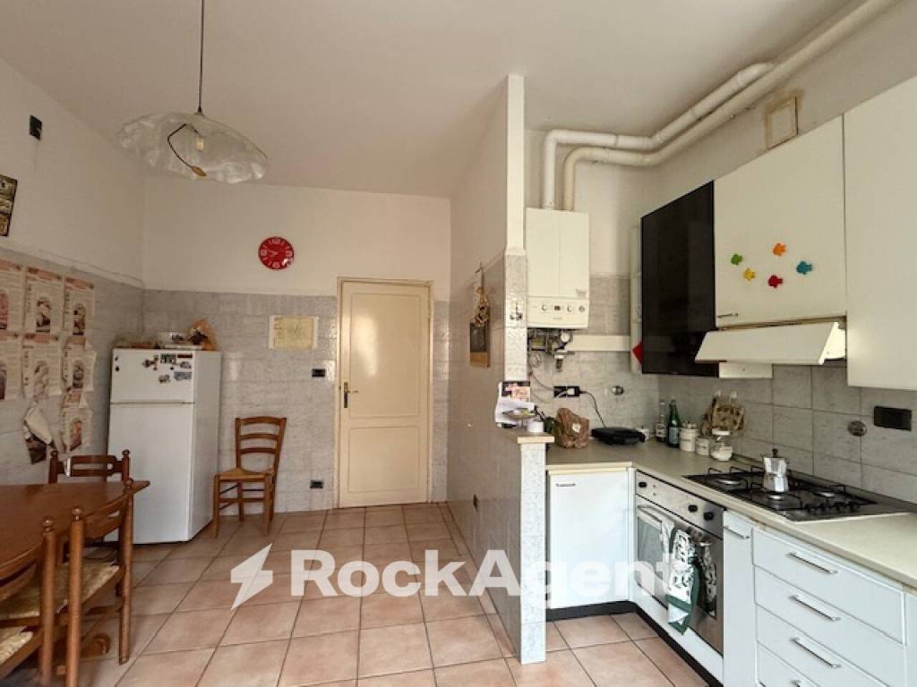 Appartamento a Parma in Via Giuseppe Cesare Abba - Foto 3