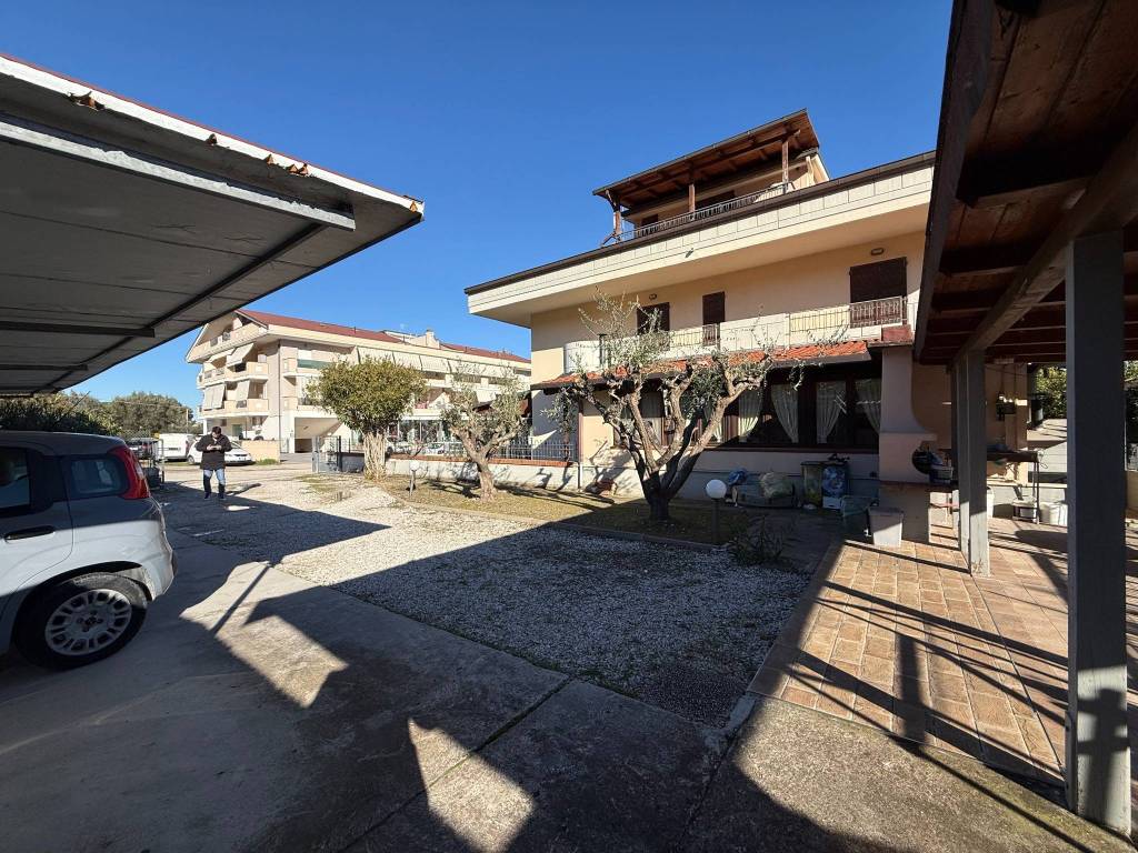 Appartamento a Alba adriatica in Via Adriatica, 28 - Foto 4