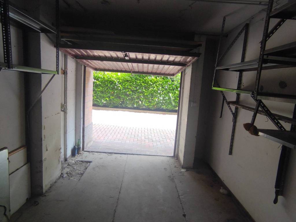 Box / garage a Ferrara in Via Mario Azzi - Foto 4