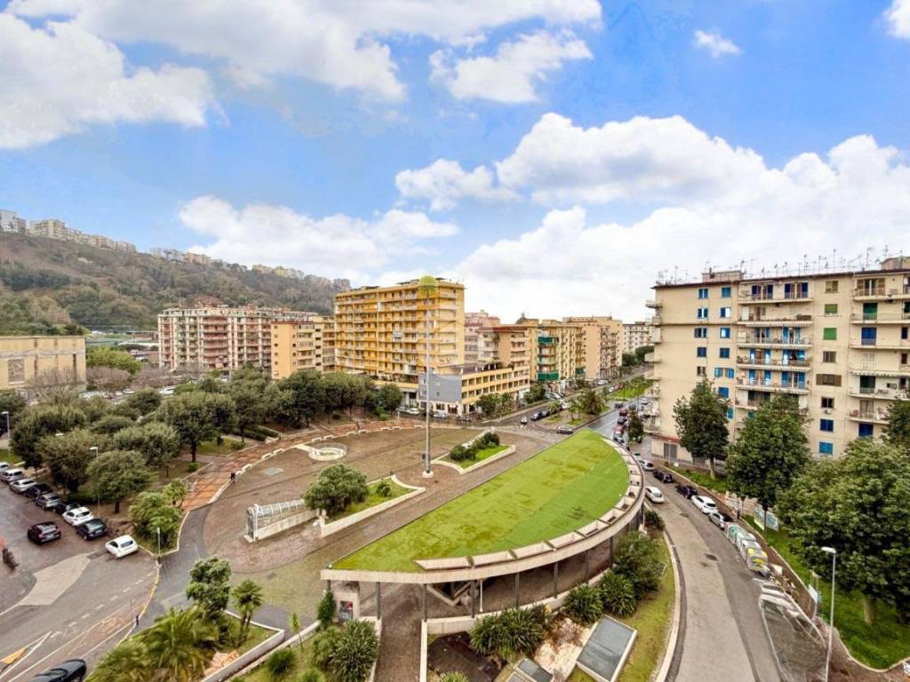 Appartamento a Napoli in Largo lala alessandro, 31 - Foto 3