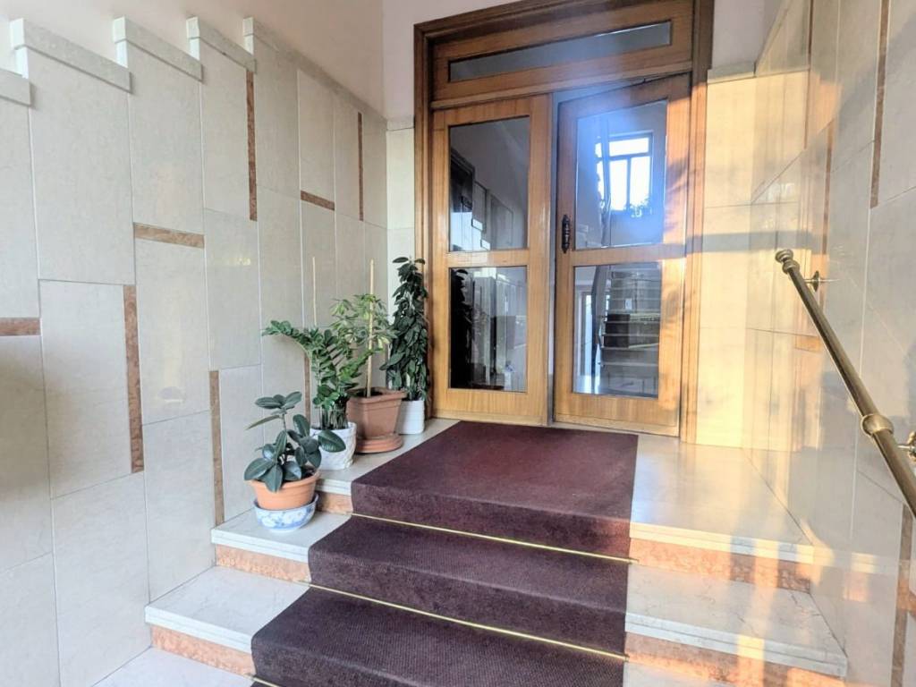 Appartamento a Moncalieri in Via Giuseppe Giacosa, 12 - Foto 2