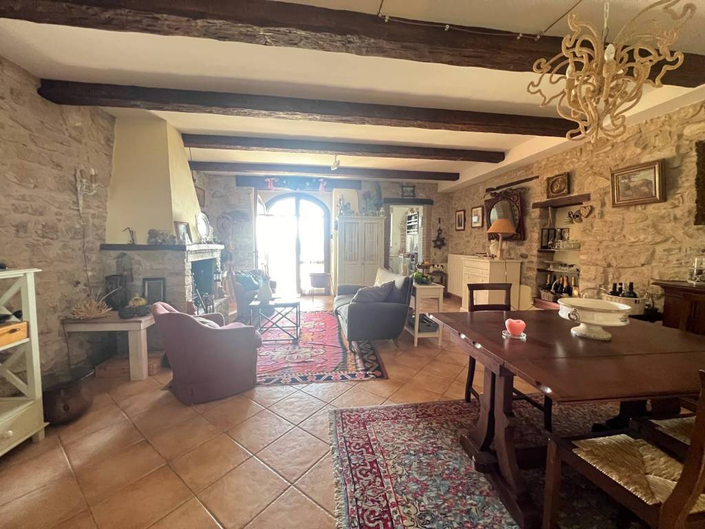 Appartamento a Todi in Località Quadro - Foto 3