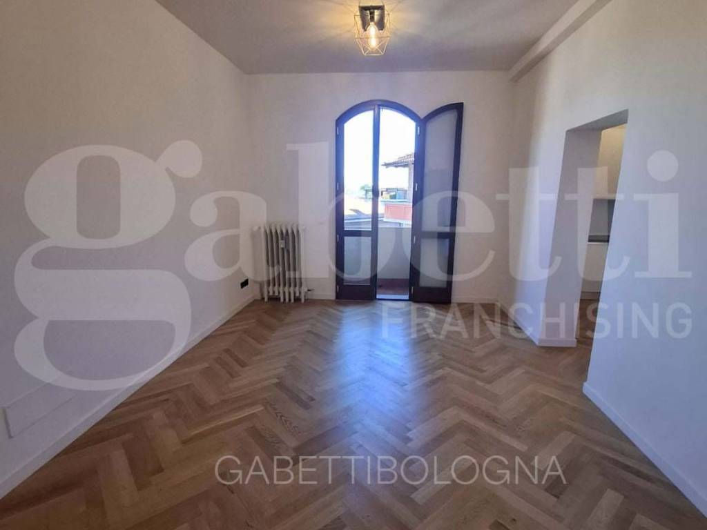 Appartamento a Bologna in Piazza Giosuè Carducci - Foto 2