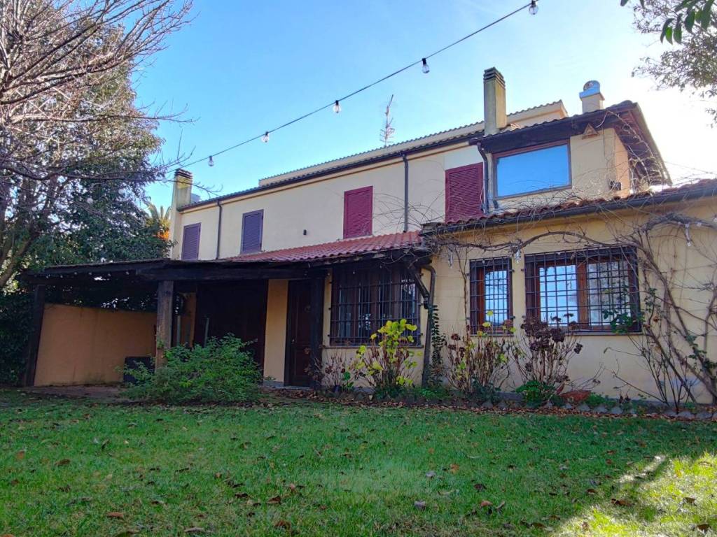 Villa a Montalto di castro in Località Torre di Maremma - Foto 2