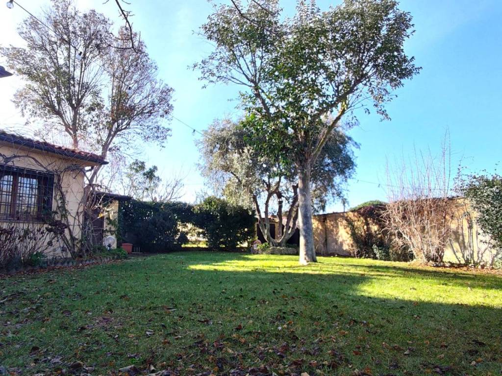 Villa a Montalto di castro in Località Torre di Maremma - Foto 5