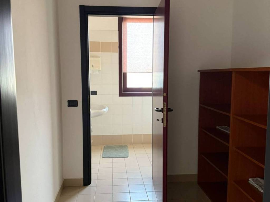 Immobile a Porto mantovano in via Parigi, 30 - Foto 2