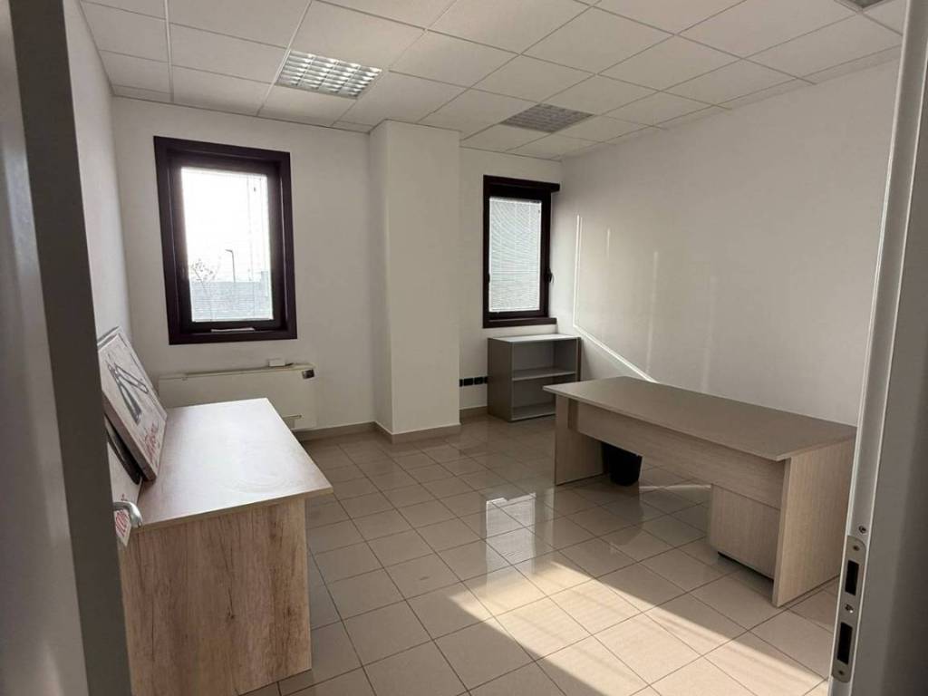 Immobile a Porto mantovano in via Parigi, 30 - Foto 5