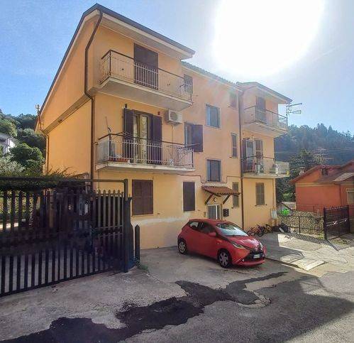 Appartamento a Olevano romano in Viale San Francesco D'Assisi - Foto 3