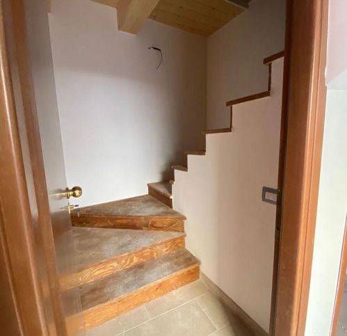 Villa a Castelraimondo in Via Della Croce - Foto 3