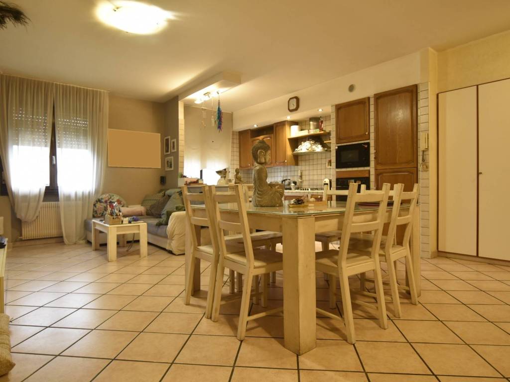 Appartamento a Bassano del grappa in Via Gobbi - Foto 2