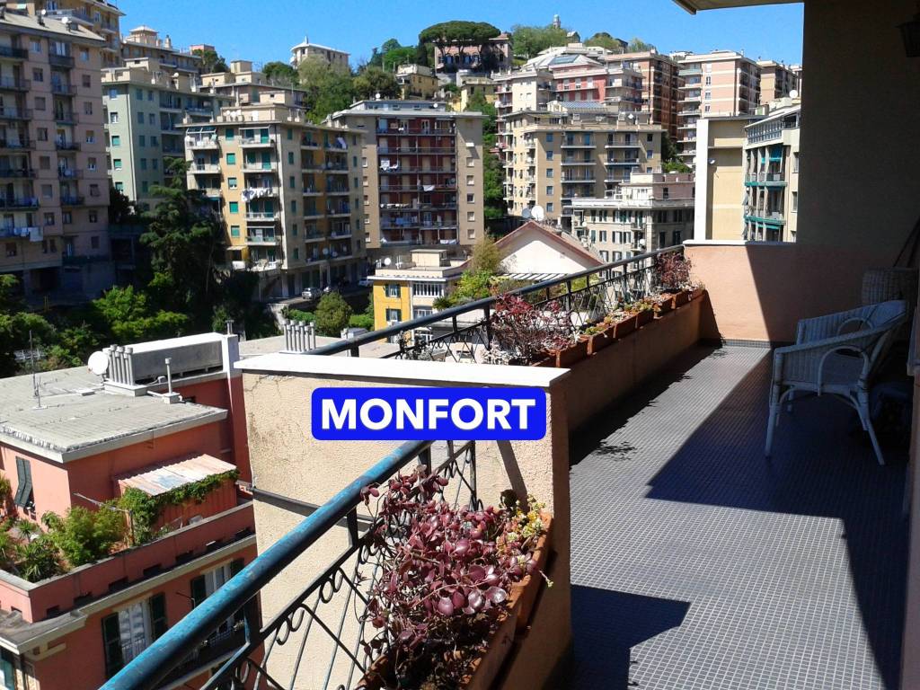 Appartamento a Genova in Corso Ferdinando Magellano - Foto 2