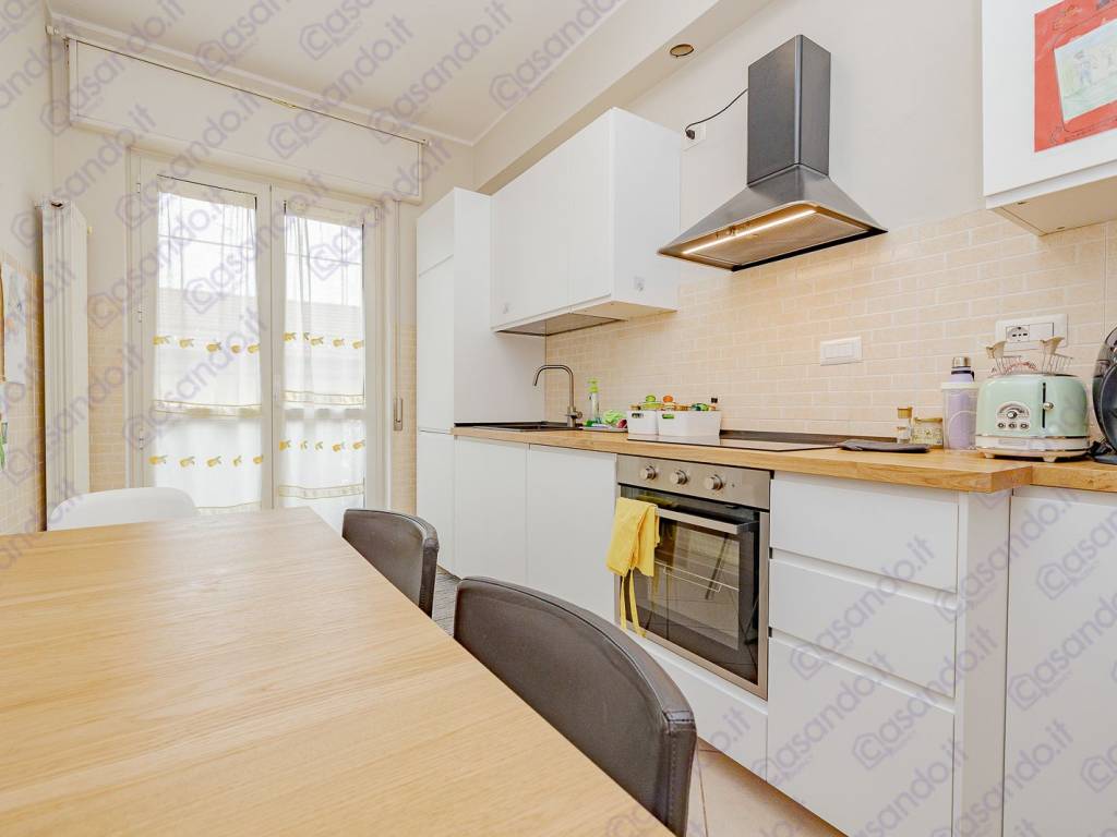 Appartamento a Cornaredo in Via Giuseppe Garibaldi, 109, 20007 Cornaredo MI, Italia - Foto 2