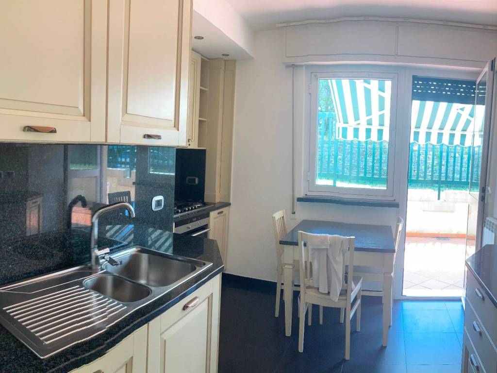 Appartamento a Chiavari in Via Privata Nicolò Paganini - Foto 4