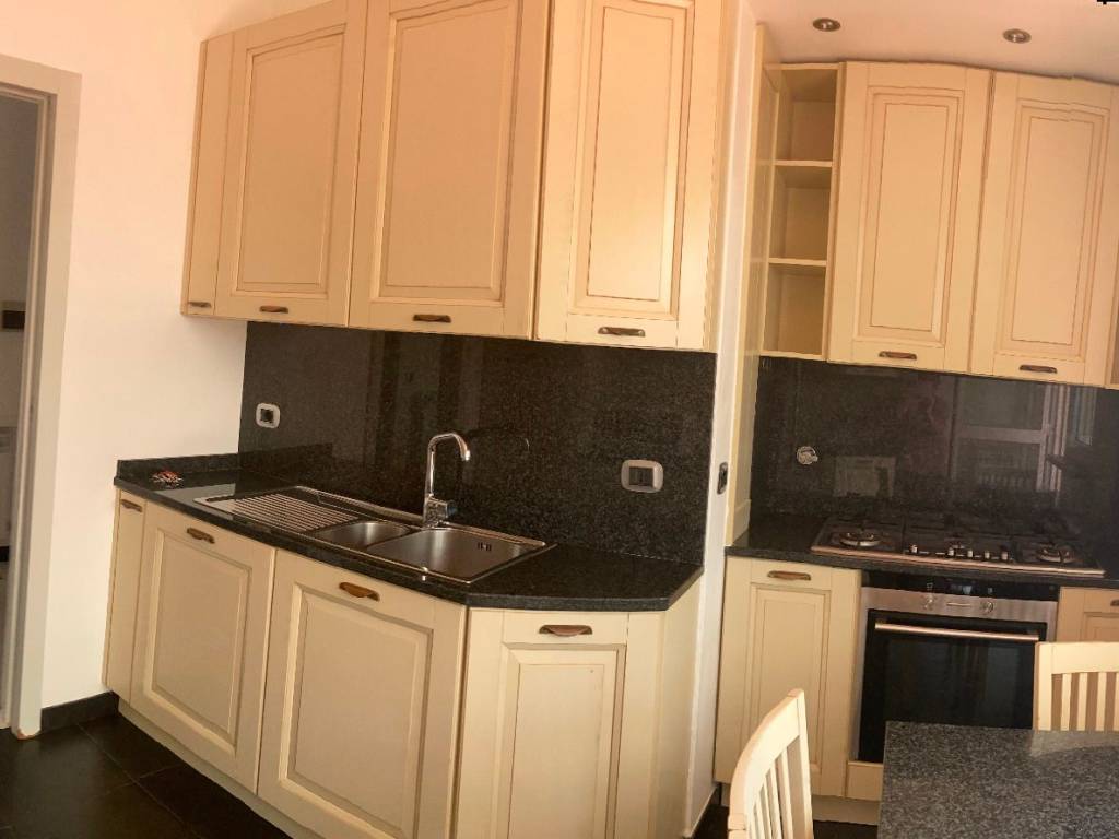 Appartamento a Chiavari in Via Privata Nicolò Paganini - Foto 5