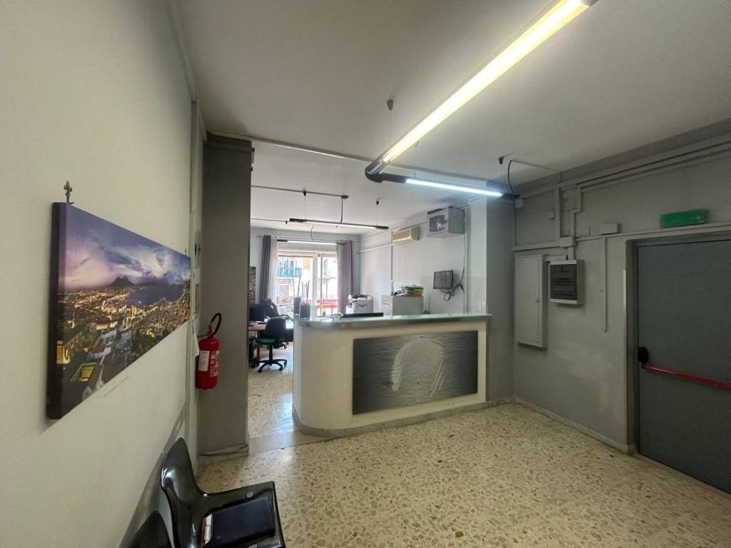 Appartamento a Napoli in Corso Arnaldo Lucci, 96 - Foto 2