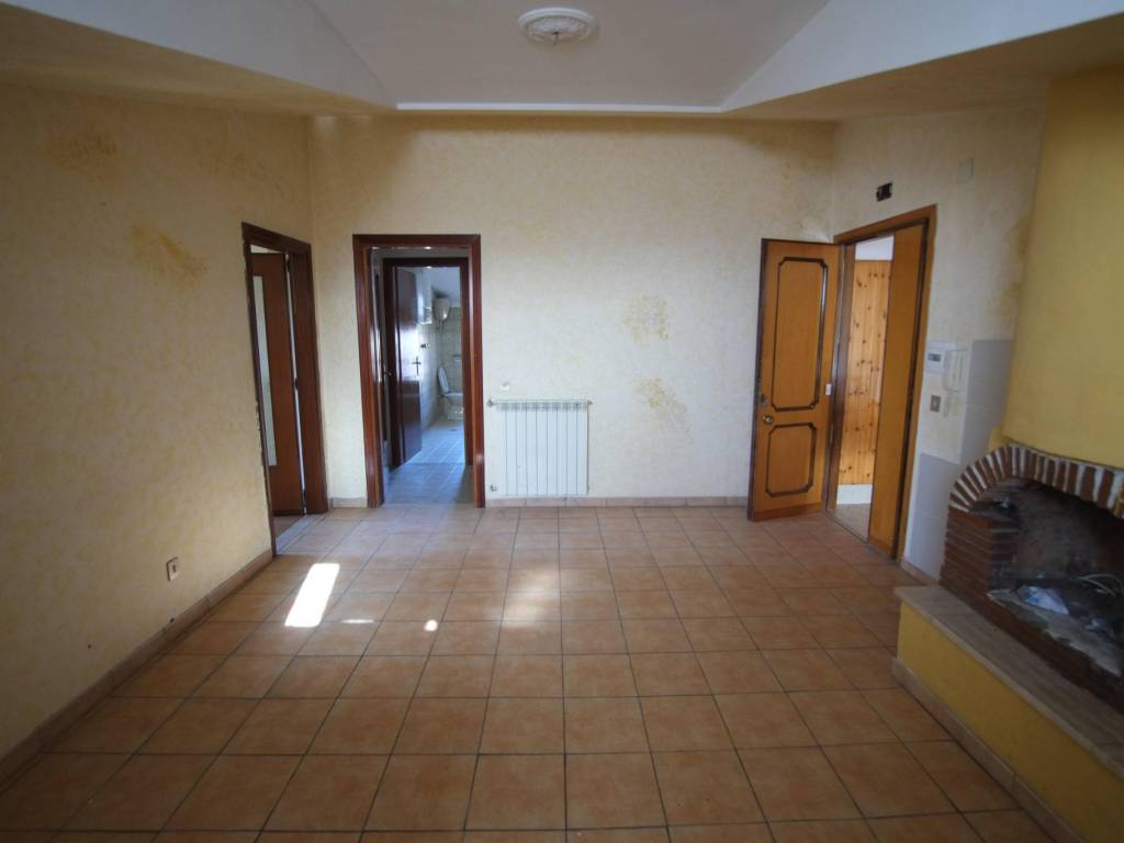 Appartamento a Poggio moiano in Viale Alessandro Manzoni - Foto 4