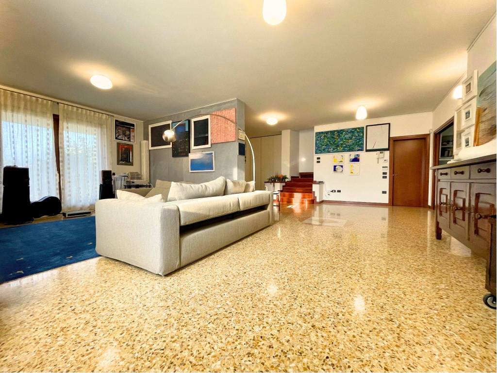 Villa a Vicenza in VIA Aurelio Dall'Acqua, 16 - Foto 3