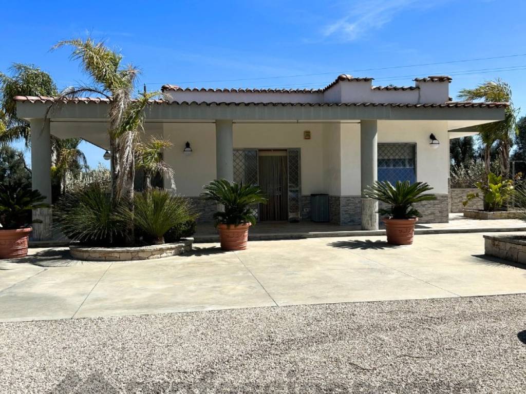 Villa a San michele salentino in Contrada S.Giacomo, 2 - Foto 5