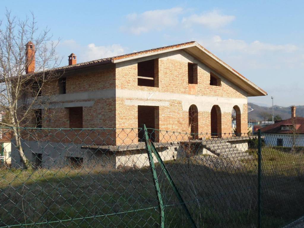 Villa a Lioni in Via Querce Nuove - Foto 3