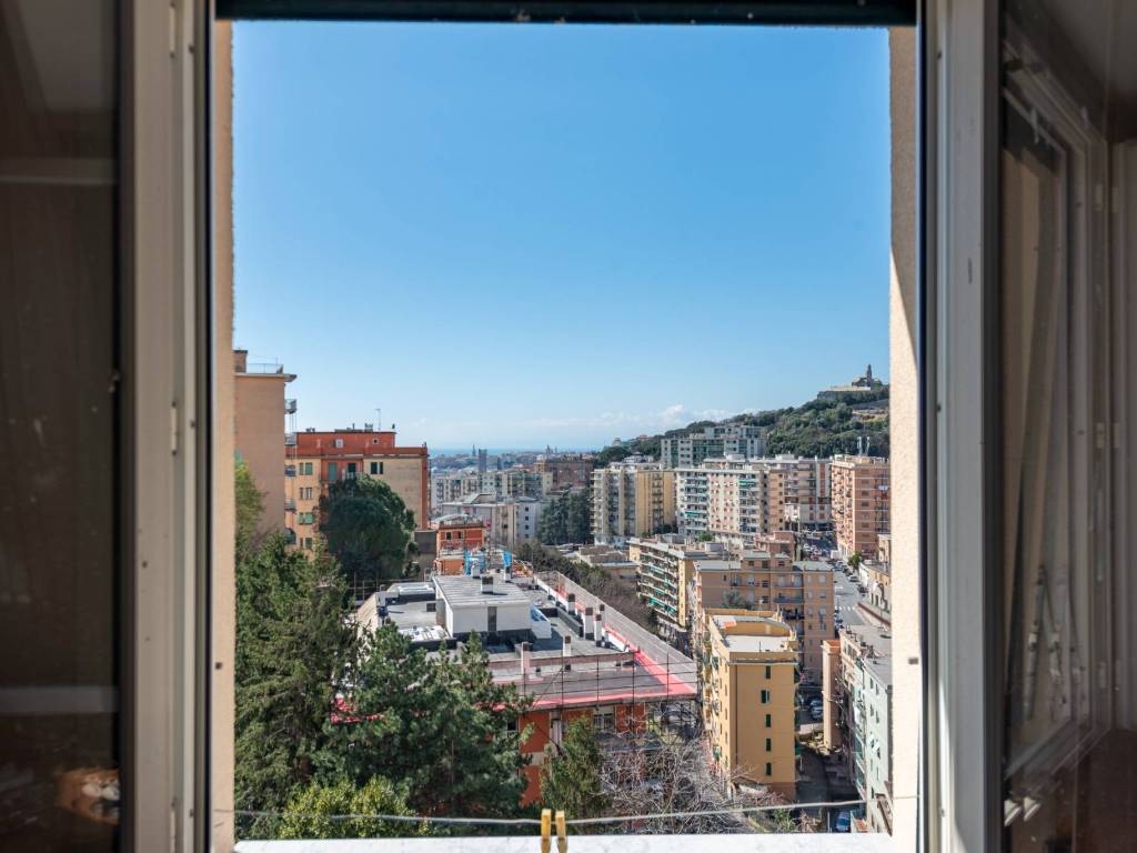Appartamento a Genova in Via Erpidio Berno - Foto 5