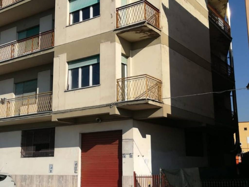 Palazzo / stabile a Frosinone in Piazza Kambo Alessandro, 12 - Foto 3