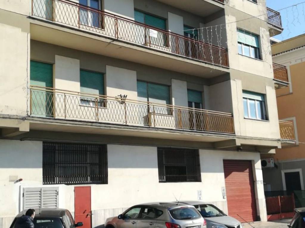 Palazzo / stabile a Frosinone in Piazza Kambo Alessandro, 12 - Foto 4