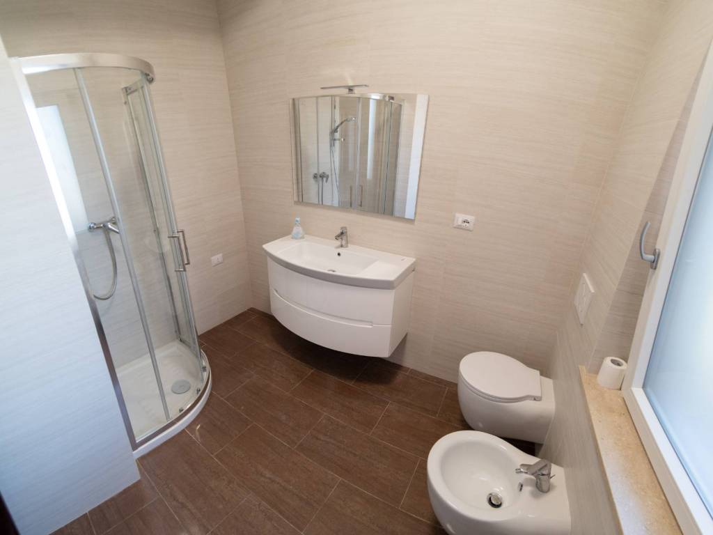 Appartamento a Cagliari in Via Enrico Besta, 11 - Foto 5