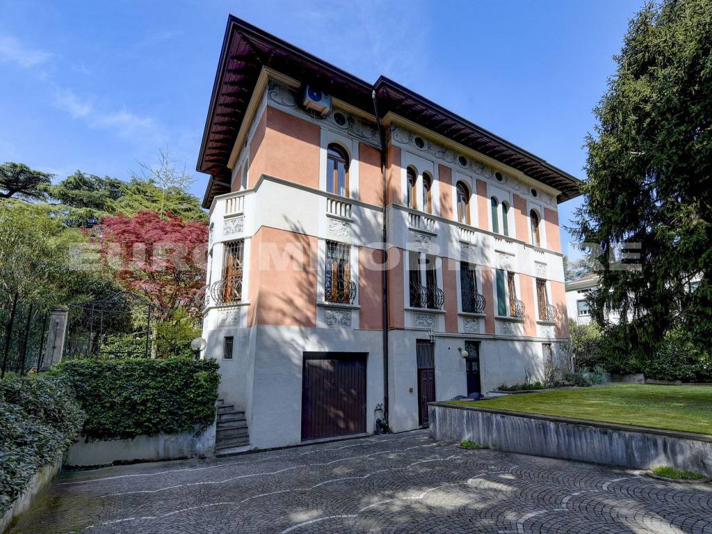 Villa a Brescia in Via D'Annunzio, 6 - Foto 4