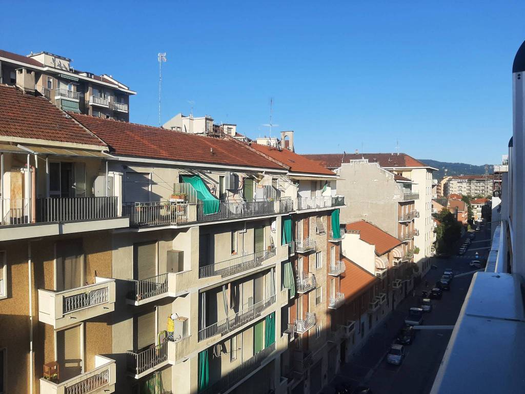 Appartamento a Torino in Via Monesiglio, 37 - Foto 2