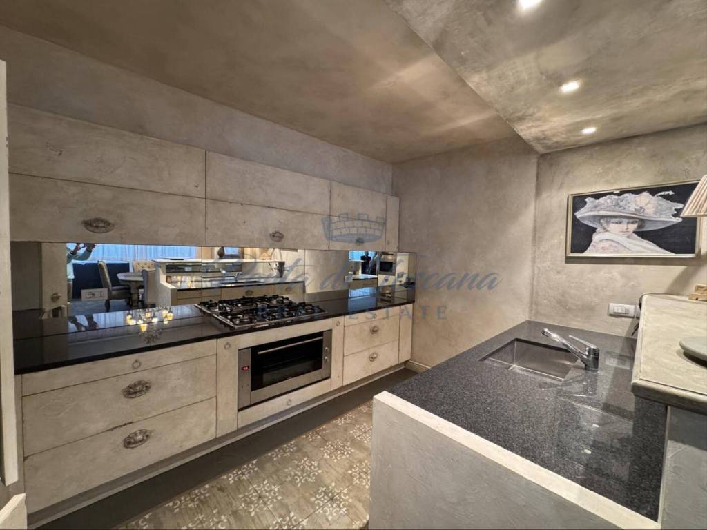 Appartamento a Pietrasanta in Via Marzocco - Foto 3
