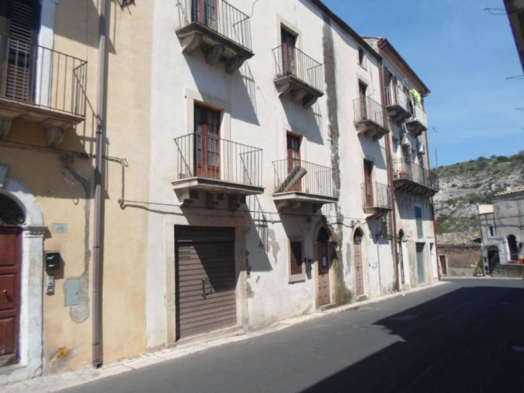 Immobile a Ragusa in CORSO GIUSEPPE MAZZINI - Foto 2