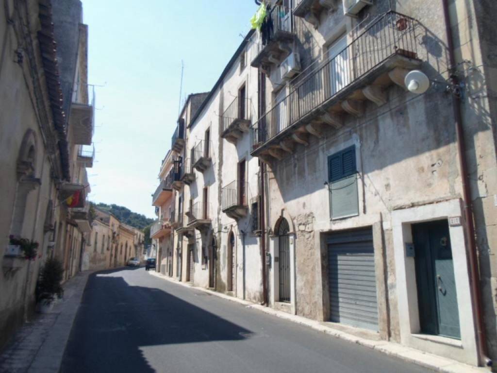 Immobile a Ragusa in CORSO GIUSEPPE MAZZINI - Foto 4